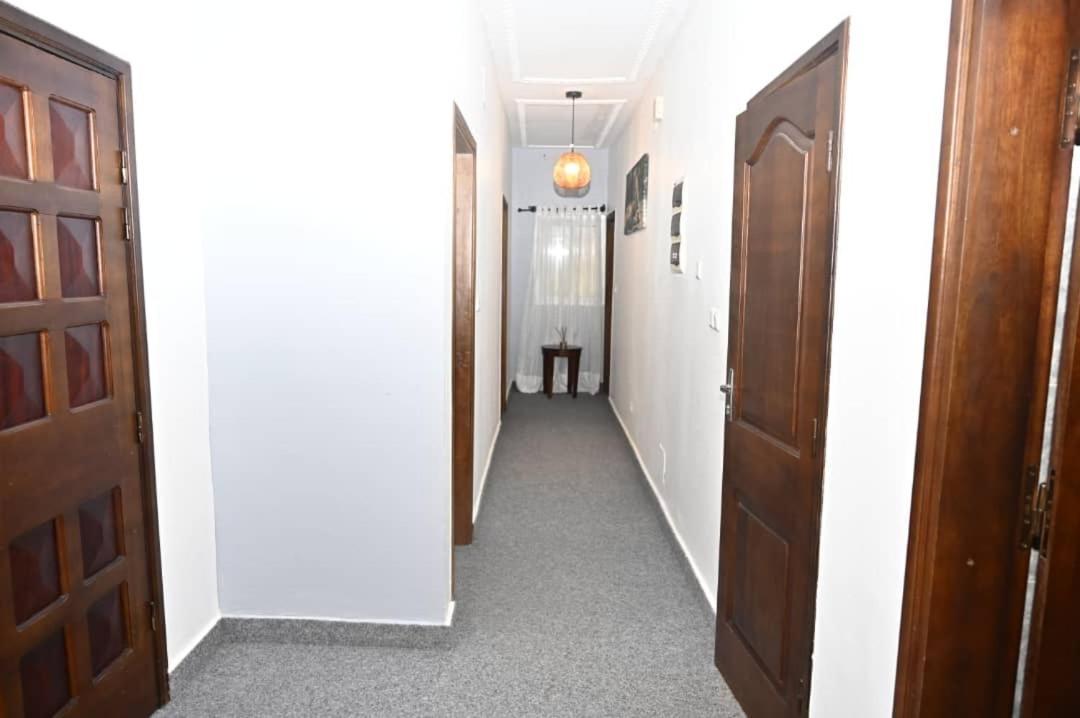 Appartement Cosy Gold Bonapriso Douala Luaran gambar